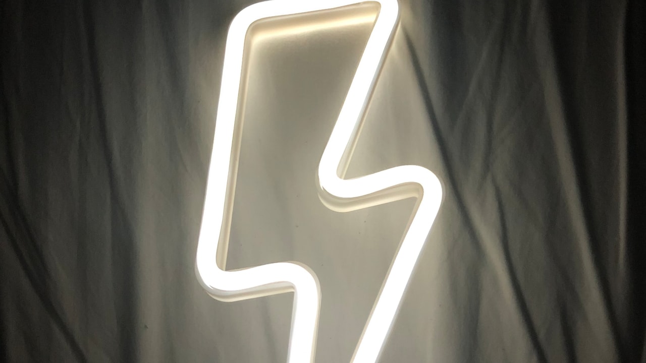 Elevate Your Smoking Experience With LXE X Vapor POD